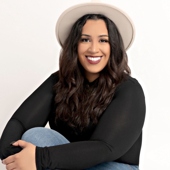 Meet your Posher, Kirby - Picture 2 of 2